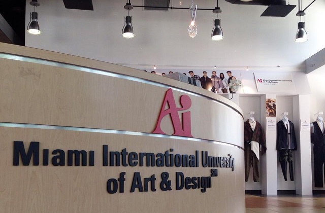 Miami Art and Design desk